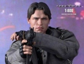 Hot Toys 🔥 The Terminator T - 800