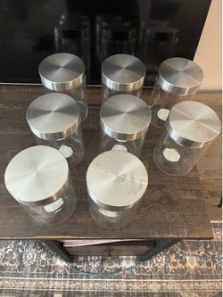 Glass containers and glass cups