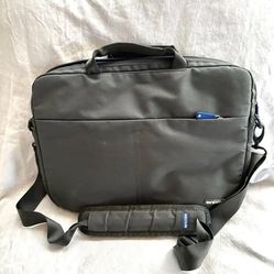 LAPTOP INCASE BRIEF BAG GREY CASE BLUE FELT INSIDE(NEW CONDITION/SEE DESCRIPTION)