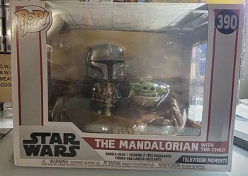 Funko Pop! The Mandalorian With The Child #390