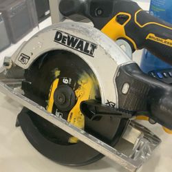 Dewalt DCS565 6 1/2” Circular Saw Tool Only.  Works Perfectly 