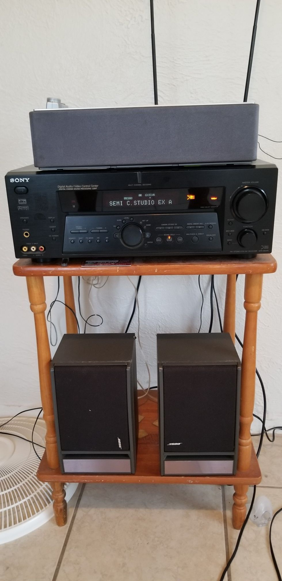 Sony STRDE975 FM/AM receiver w/ Bose 141 bookshelf speakers, Jensen