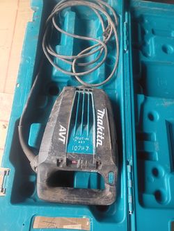 Makita avt hammer drill