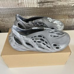 New Adidas Yeezy Foam RNR Mx Granite Sz 13M