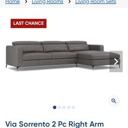 Rooms To Go Via Sorrento 2Pc Right Arm
Chaise Sectional