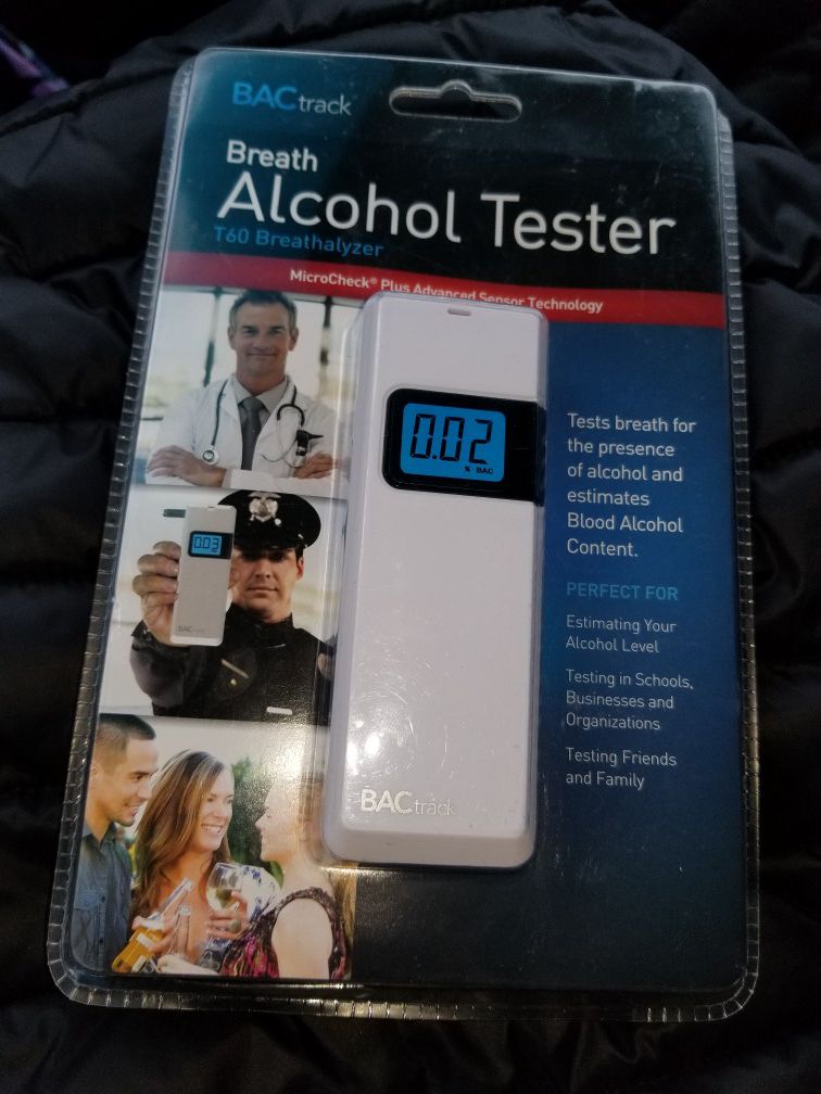 NEW Sealed BACtrack Breath Alcohol Tester T60 Breathalyzer