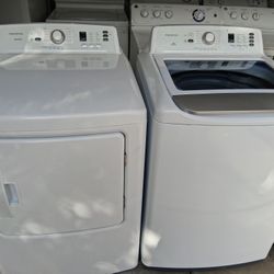 Insignia Washer And Electric Dryer 