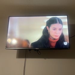 Tv In Hisense 40 Inches 