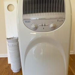 DeLonghi Pinguino 8500 btu portable air conditioner  24 hour sale  $75 OBO!