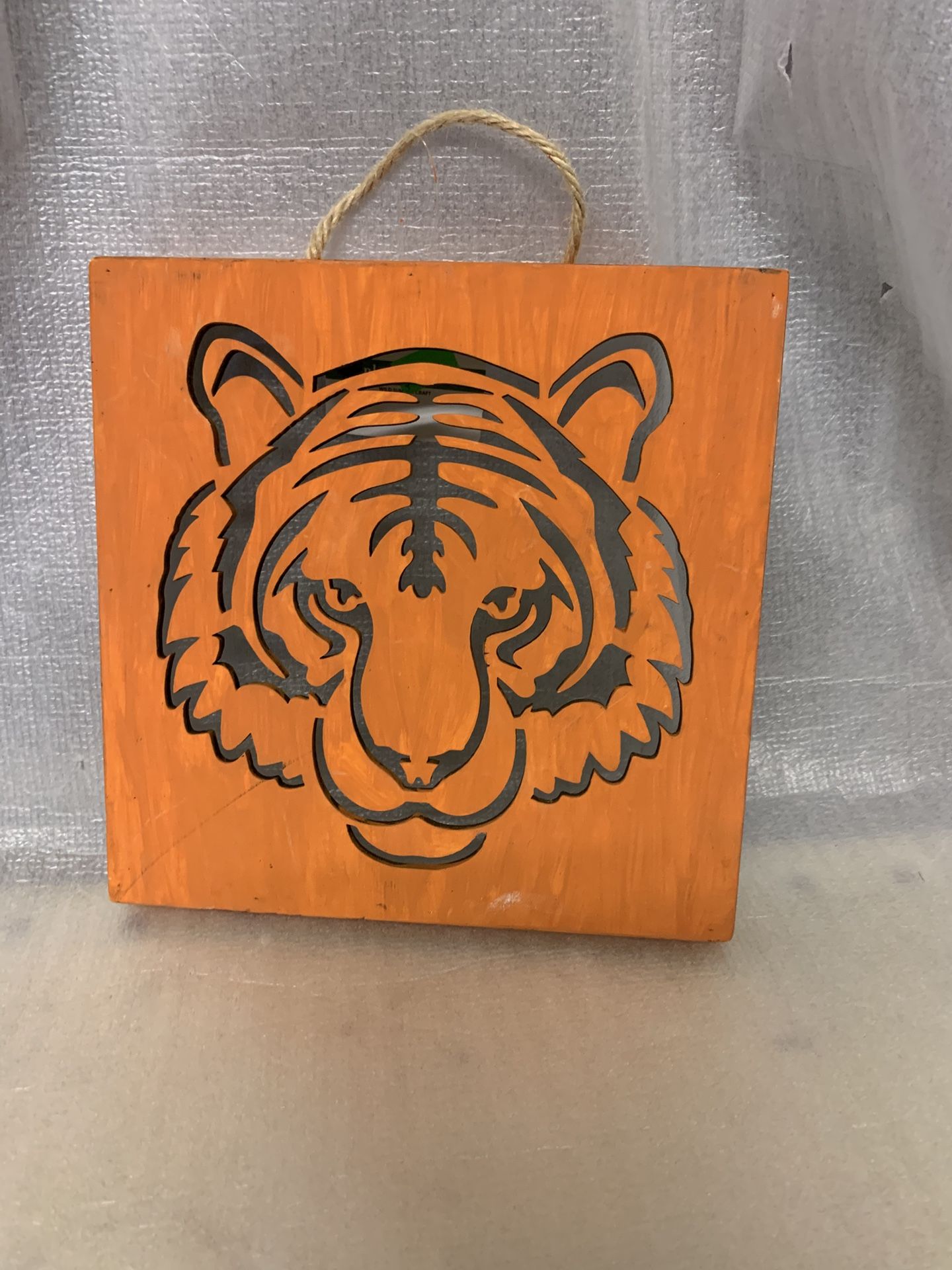 New-J.O.A. Orange Tiger Art Wall Decor Carved Small Light Weight Wall Hang 7.8”