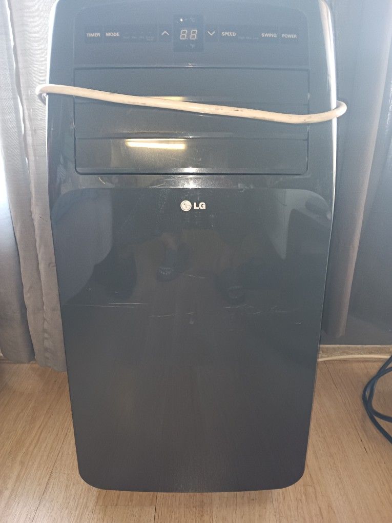 LG Portable Air Conditioner LP1214GXR