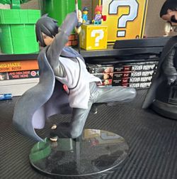Sasuke Anime Figure