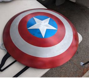Custom Metal Captain America Red White Blue Star Shield 23” Prop Display