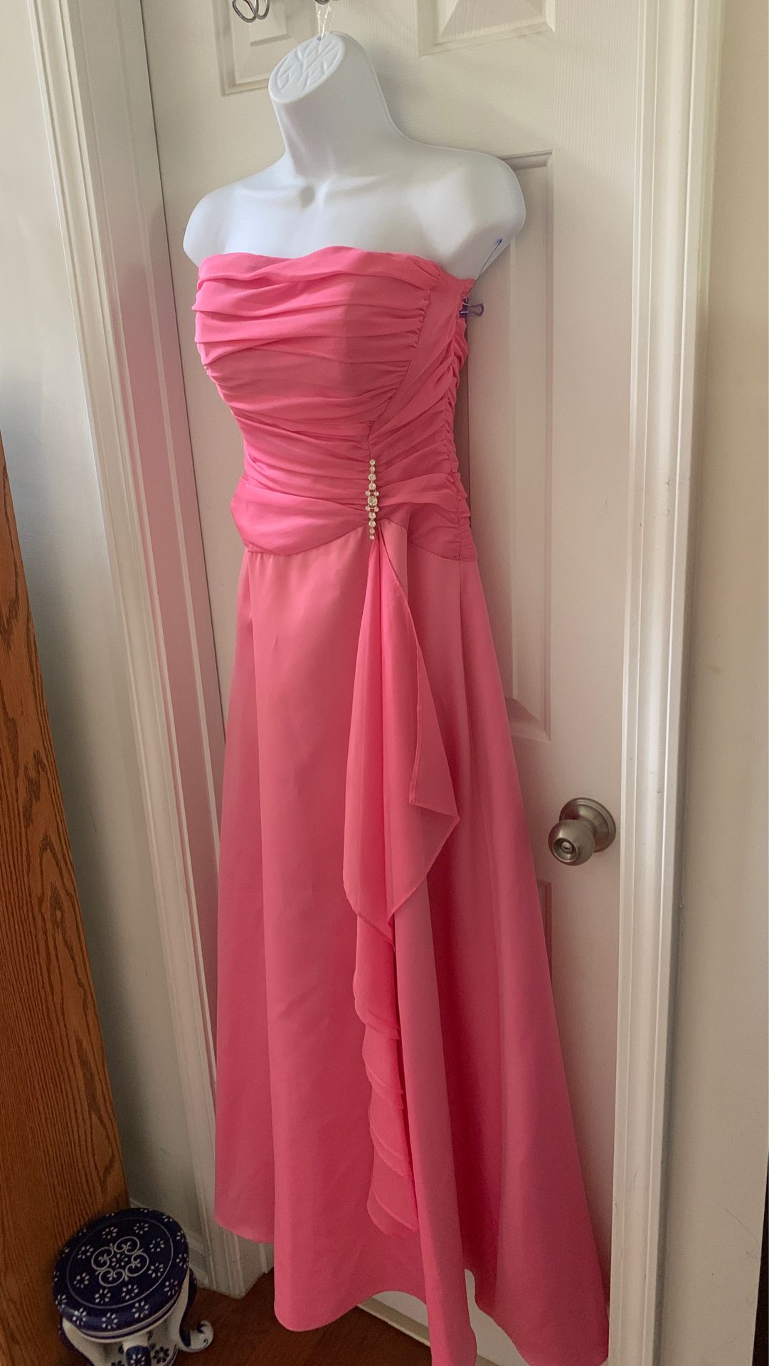 Pink dress long gown for prom or party , Like NeW