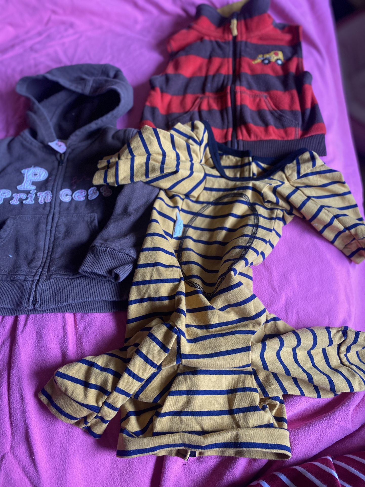 3 pc of clothes sz6-12 months sz18 month vest Dog one piece xl all for only 5.00 