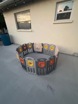 Foldable baby playpen (missing the top safety panel connectors)
