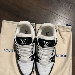 Louis Vuitton Trainer Black And White Brand New Size 42/9 US