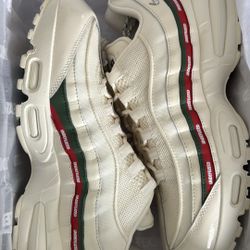 Undefeated AM95  Sail Size 12.5
