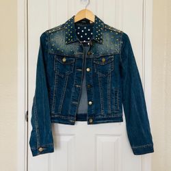 small stud jean jacket 