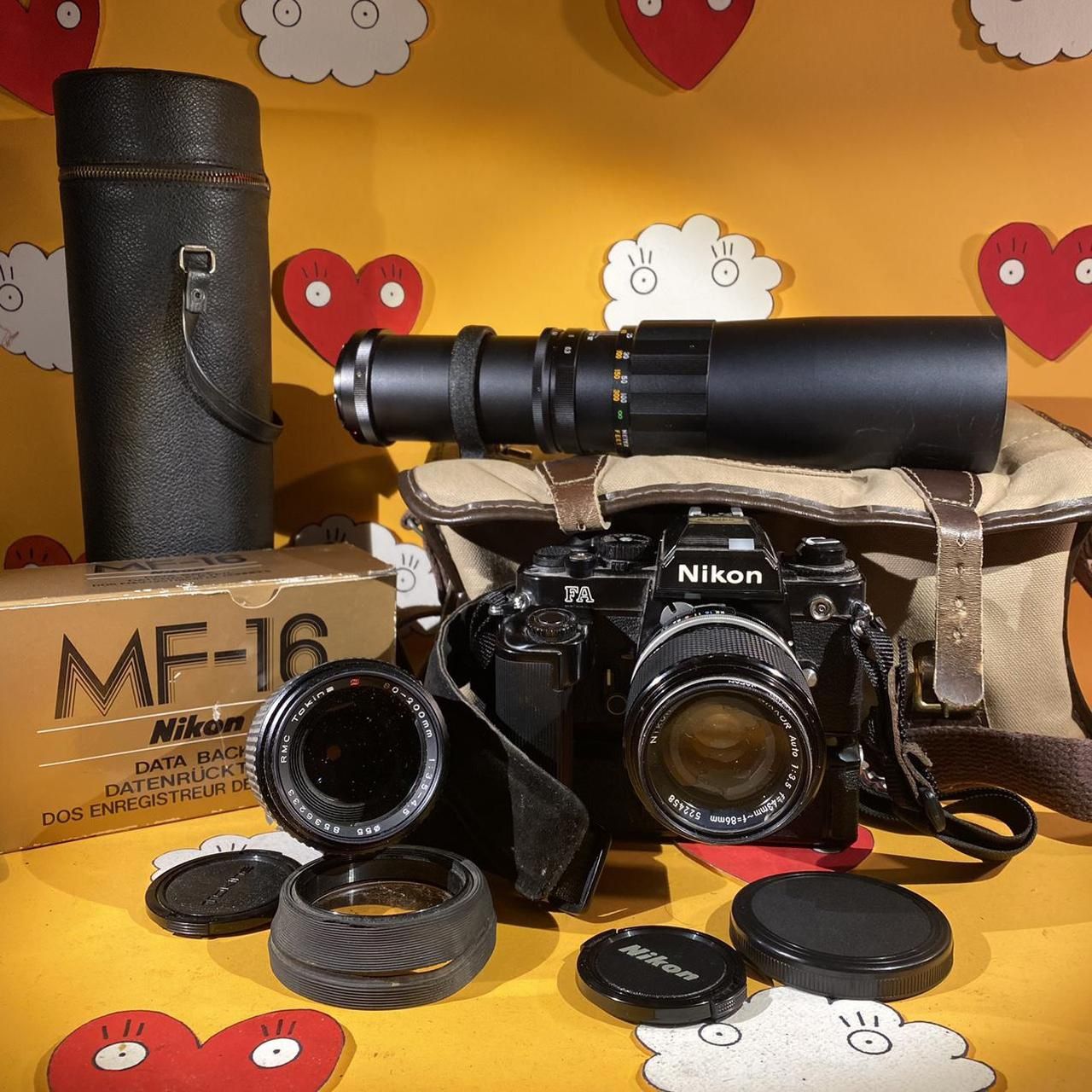 Nikon Black and Silver Cameras-and-accessories (off164)