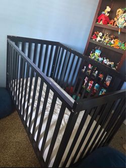 Baby crib