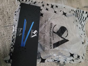 SA Hair Straightener Brand New