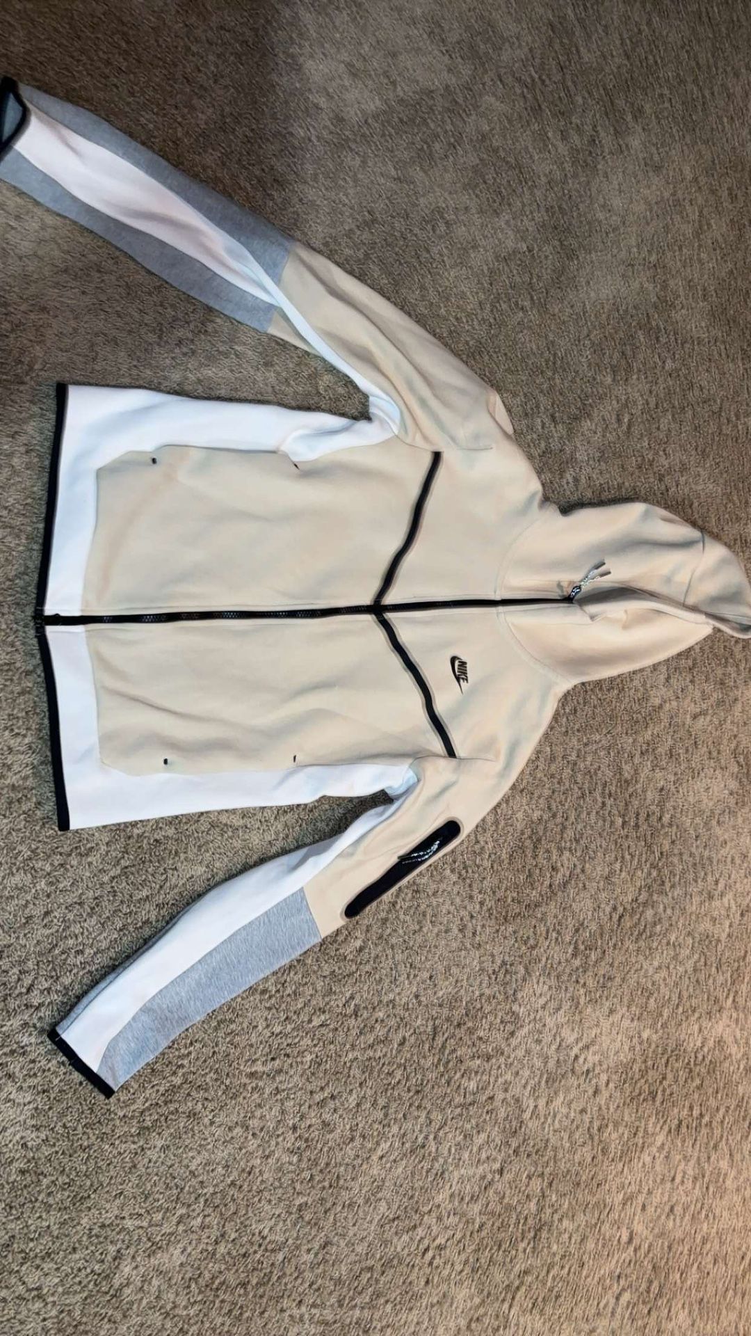 Nike Tech Small for Sale in Joliet, IL OfferUp