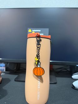 Starbucks x Peanuts Tumbler with Keychain