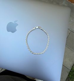 Silver rope bracelet 8”