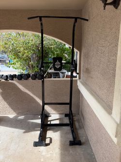 Sportsroyals Pull-Up & Dip Station / Power Tower