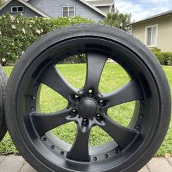 6 Lug Nut Rims/ Rines De 6 birlos (6x5.5) Size: 22”