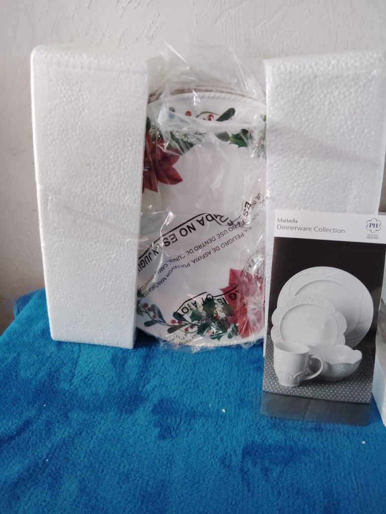 VAJILLA NAVIDAD 16 PIEZAS NUEVA EN SUS CAJAS PRINCESS 