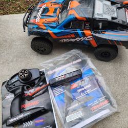 Traxxas Slash Ultimate 4x4 3s