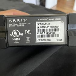 Surfboard SB6121 broadband Cable modem 