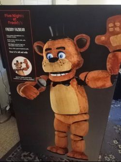 NEW IN BOX! Five Nights at Freddy's Animatronic Animated Halloween 2026 Prop