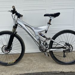 Specialized Enduro Pro Mountain Bike