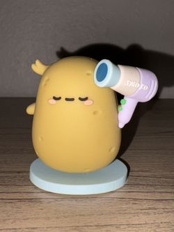 Tayto with Hair Dryer