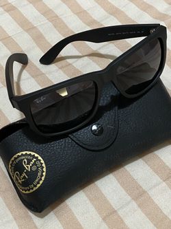 Raybans Authentic