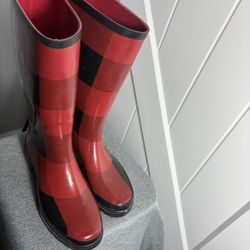 Red Black Rain Boots Women’s Size 9