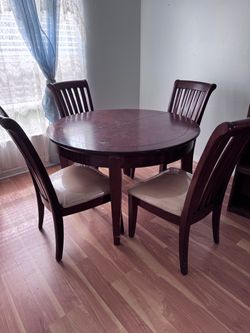 Free Dining Table