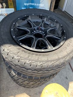 Moto Wheels and Tires