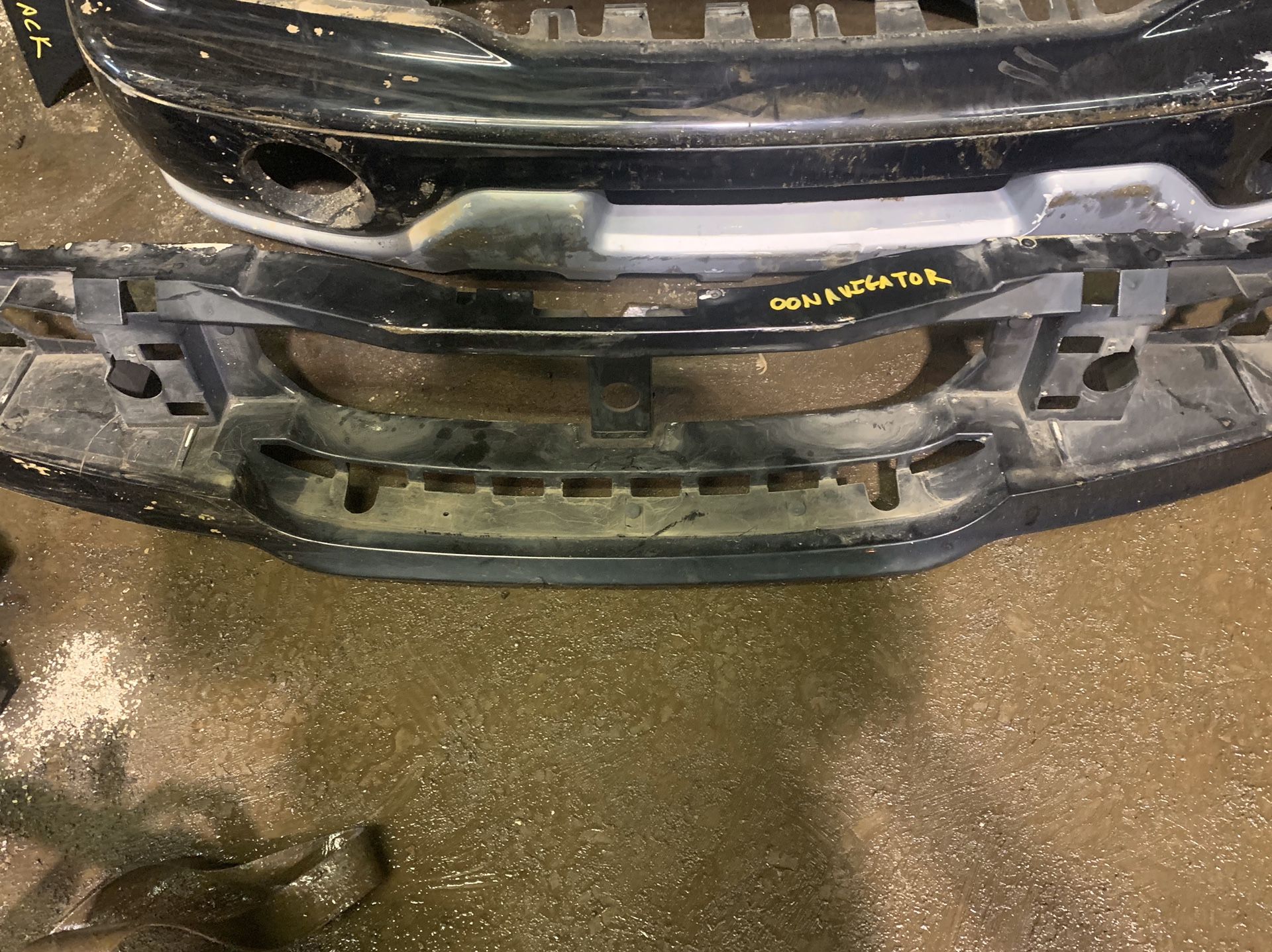 2000 Lincoln Navigator Bare Header Panel for sale