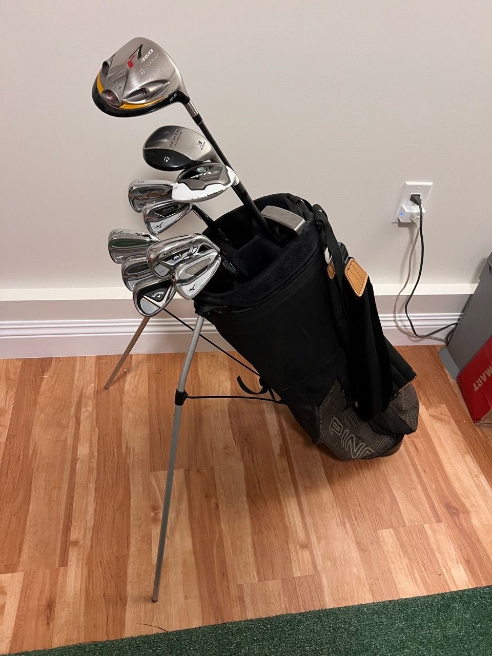 Complete 11 Golf Club Set with Ping Bag - TaylorMade, Mizuno, Callaway ...