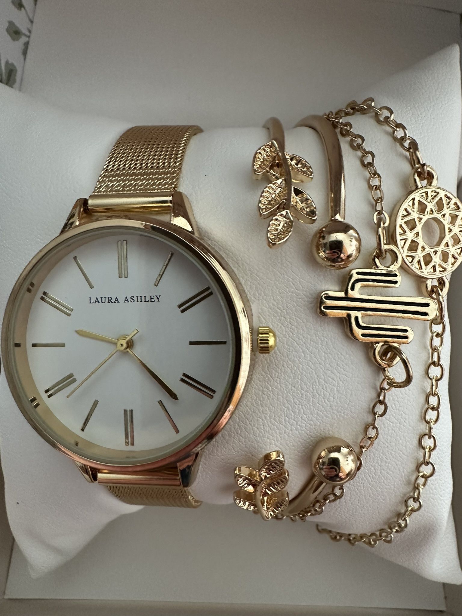 Laura Ashley Gold 5 Pc Set ,Watch And Jewelry Set New In Box 