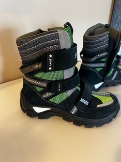 Kids winter shoes