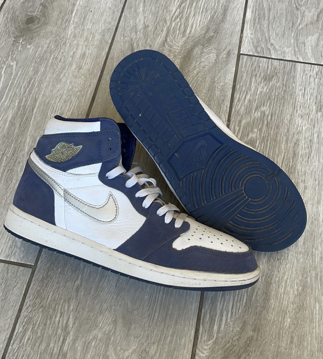 Jordan 1 Midnight Navy Size 10