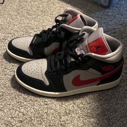 Air Jordan 1 Mid Grey/black