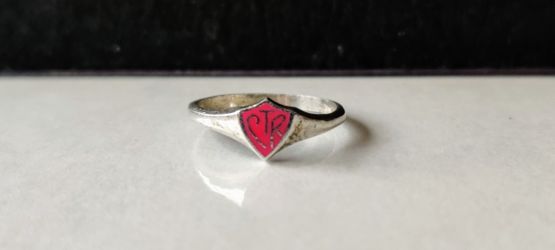 925 Fine Pink Mini CTR Ring size 6 stamped "Ring Masters 925"