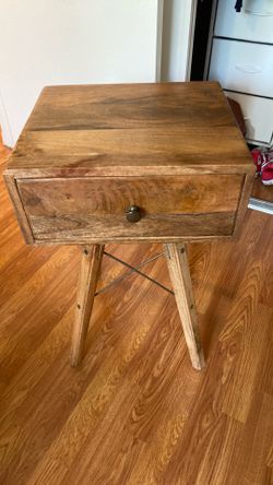 Mid century end table