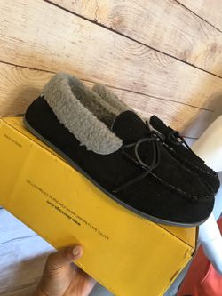 Men’s indoor an outdoor footwear slippers